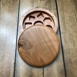 Circular Beech Wood Polyhedral Dice Box for Dungeons and Dragons (DnD) or Pathfinder RPGs