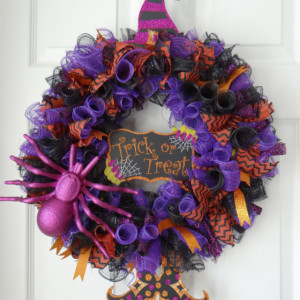 Witchy Halloween wreath