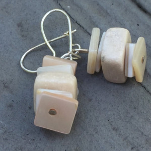 Shells and stones earrings, organic earrings, natural earrings, beach earrings, cream colored shell earrings, bohemian earrings