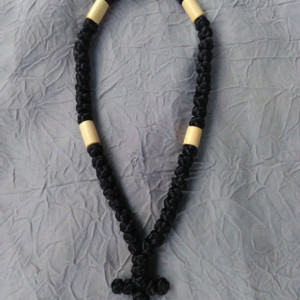 komboskini/orthodox prayer rope 50 knot- traditional black- pale wood beads