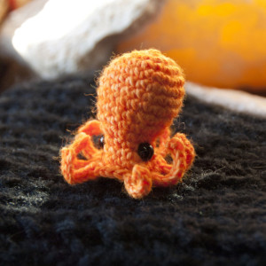 Rainbow MINI OCTOBABY SET - crochet hand-dyed wool octopus amigurumi