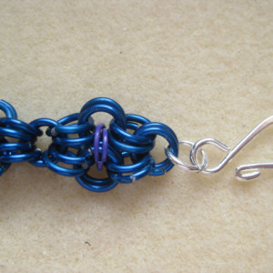 Chainmaille bracelet Blue and Purple