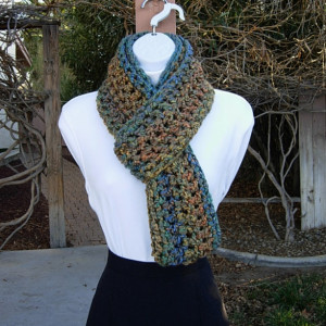 Colorful CROCHET INFINITY SCARF Loop Cowl, Rust Blue Red Gold Teal Green, Thick Extra Soft Winter Chunky Bulky Knit Circle..Ready to Ship in 3 Days