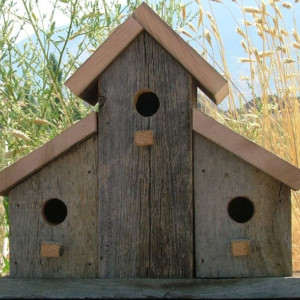 Rustic Pallet Birdhouse