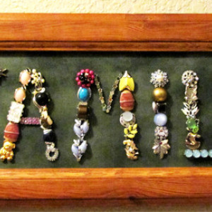 Jewelry Art Sign 'Family'