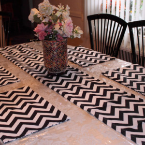 PLACEMATS- Reversible Chevron and Damask Place mats - Set of 6 - Choose your Own Color