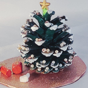 #102-Pine Cone Christmas Tree