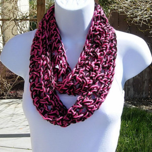 SUMMER SCARF Small Infinity Loop Cowl, Hot Pink & Black, Two Tone, Soft Handmade Crochet Knit Skinny Narrow Circle, Crocheted Necklace..Ready to Ship in 2 Days