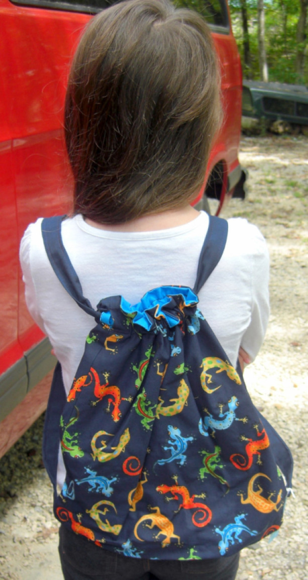Leapin' Lizards Child Drawstring Backpack