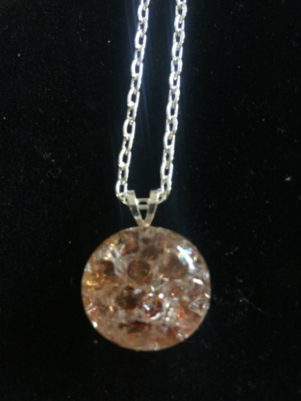 Cracked marble pendant and chain