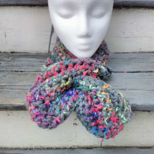 Keyhole scarf, multicolored short scarf, wool free