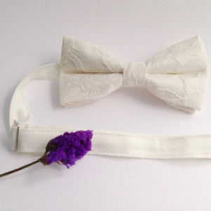Ivory Bow Tie - Ivory Lace Bow Tie Wedding Bow Tie Groom Bow Tie Bridal bow Tie Bridal party Prom Groomsmen bow tie Baby Bow Tie - Baptism
