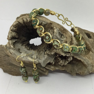 Healing  crystal bracelet, Healing bracelet, Healing earrings, Green bracelet, Green earrings, Beautiful set for her