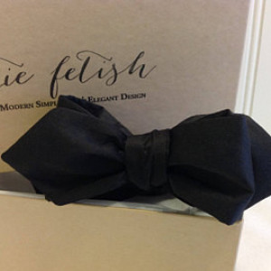 Dupioni silk bow tie in black freestyle or pre tied