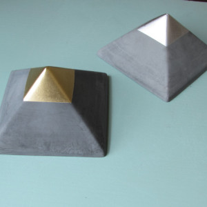 Geometric Pyramid || Concrete Décor || Paperweight and Gift