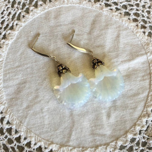 Artisan Bali Sterling Carved Opal Gemstone Flower Earrings