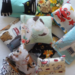 Organic Catnip Pillows Bundle (5)- Assorted, Handmade Cat Toys