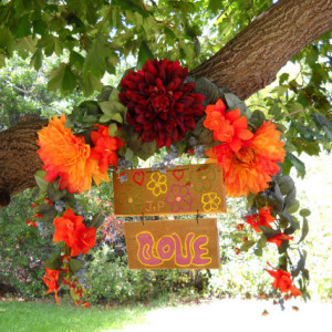 Decorative Flower Arrangement Wreath/Centerpiece
