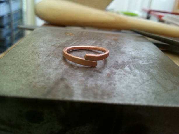 Crossroads copper midi pinky ring