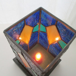 Diamond Pattern Stained Glass Lamp