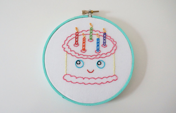 Happy Birthday Cake Embroidery Hoop, Sublime Stitching Heidi Kenney, Embroidery Food Art, Food With Faces, Birthday Party, Birthday Gift