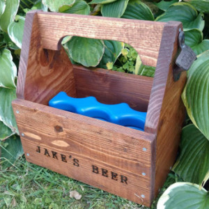 Groomsmen Gift Set of 6 Personalized Rustic Beer Carriers - Beer caddy with opener and free freezable insert - Bottles 