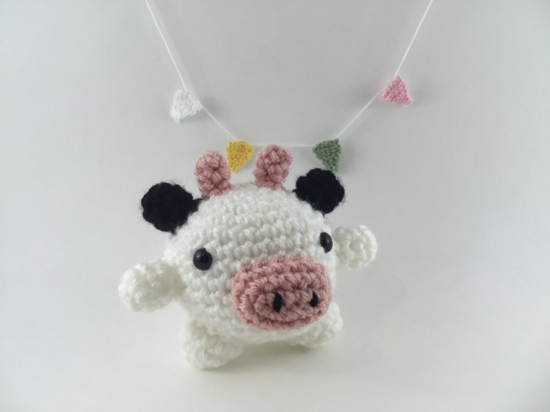 Mini amigurumi cow, amigurumi cow, crochet cow, tiny cow, cow,kawaii, small cow, cow plush, cow plushie, under 15, moo, farm