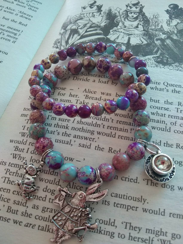 Alice in Wonderland bracelet set - abridged - 3 charms
