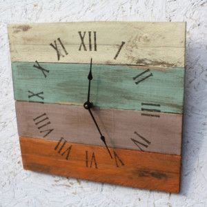 Beach House Clock. Pallet Wood.  Reclaimed Wood.  Custom Order.  Warm Colors.