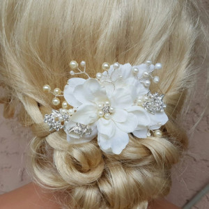 Bridal Hair Comb, Wedding Comb, Ivory Comb, Floral Wedding Comb, ivory Bridal Comb, Silver Wired, Ivory, Freshwater Pearls, KathyJohnson