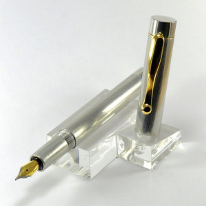 Denver Fountain Pen in Brushed/Polished Aluminum