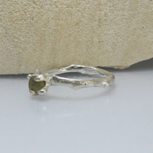 Montana Sapphire Twig Ring