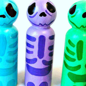 Halloween - Halloween Skeletons - Halloween gift - Halloween favor - Halloween peg dolls - Peg people - Halloween desk decor - Cute - Skull