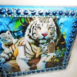 Handcrafted White Tiger Design Decorative Double Light Switchplate Cover with Raised Accent Trimming