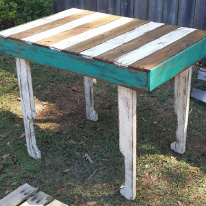 Handmade Rustic Reclaimed Wooden Pallet Table