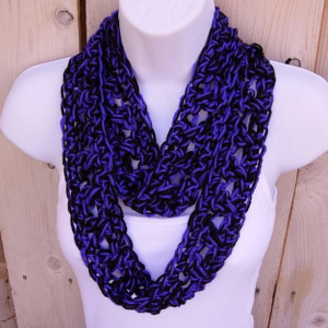 SUMMER SCARF Small Infinity Loop Cowl, Black & Vibrant Dark Purple, Soft Skinny Handmade Crochet Knit Necklace..Ready to Ship in 2 Days
