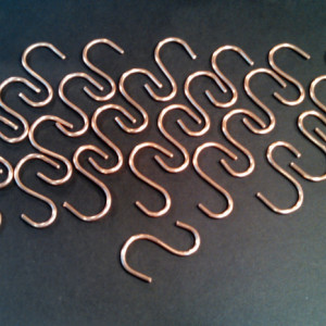 Bulk lot of 25 SOLID COPPER "S" Hooks Free Shipping to any United States Zip Code