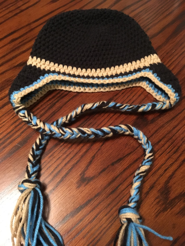 Crochet hat with earflaps/tractor
