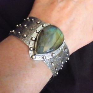 Amazing 925 Sterling Silver Labradorite Cuff Bracelet