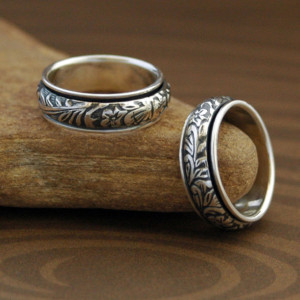 Floral Spinner Ring in Polished Sterling Silver - Made Upon Order 