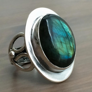 Labradorite Ring, Celtic Ring, Natural Flashy Labradorite and Sterling Silver Ring, Ring for Women, Irish Ring. Gifts under $100
