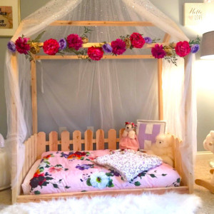 Made in US Toddler House Bed + picket fence