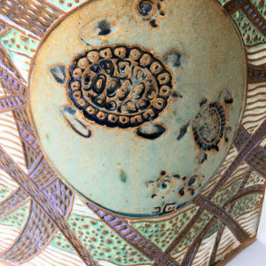 Sea Turtle Vase Vessel with agate lid 