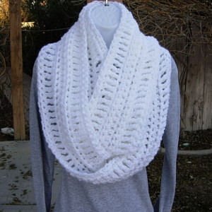 Solid White Infinity Loop Cowl Scarf, Pure White, Extra Soft & Warm Long Bulky 100% Acrylic Crochet Knit Winter Circle Wrap, Chunky Cowl..Ready to Ship in 5 Days
