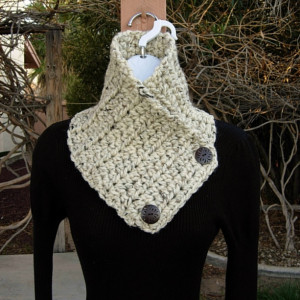 NECK WARMER SCARF Buttoned Cowl Oatmeal Beige Tweed Light Natural Brown Wool Blend, Wood Buttons, Large Chunky Crochet Knit, Ready to Ship in 3 Days