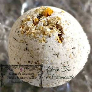 Green Tea and Chamomile Bath Bombs, 3 pieces Natural Bath Bombs, Essential Oil, Relaxing Bath Products, Bergamot Essential Oil Bath Bomb