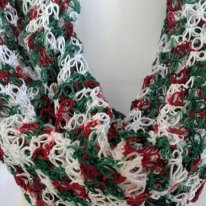 Lover's Knot Infinity Scarf  in Holly & Ivy