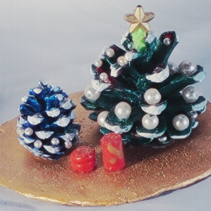 #105-Pine Cone Christmas Tree