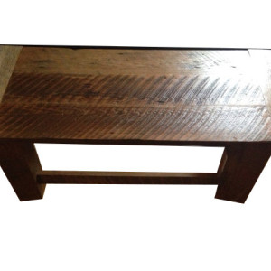 COCKTAIL TABLE
