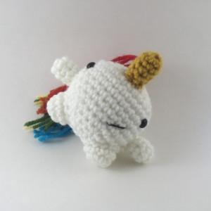 Mini amigurumi unicorn, amigurumi unicorn, crochet unicorn, fantasy, unicorn, rainbow, kawaii, handmade, fantasy creature, under 15,stuffed